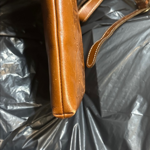 Patricia Nash Elegant Brown Embossed Crossbody Bag - Picture 4 of 8